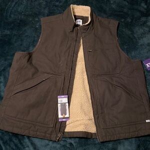 Lee vest